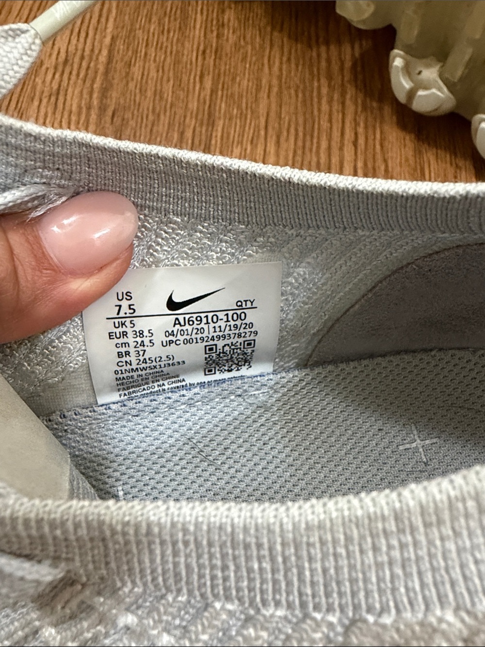 Nike Vapormax Flyknit Sneakers in Light Beige and White - Picture 6 of 6